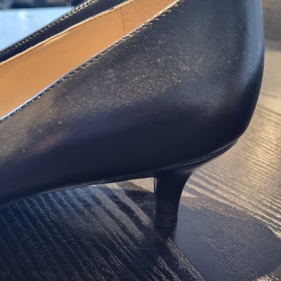 Black Heels - Picture 2 of 4